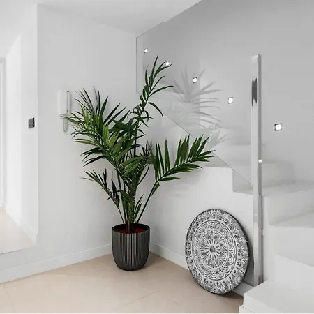 Villa Vivi Homes -villa Carat Pool, Cinema, Golf & Terrace Estepona