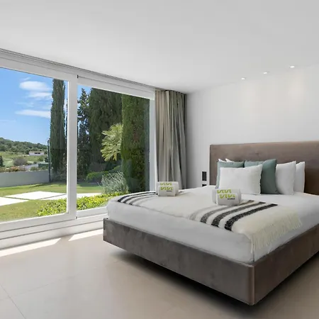 Vivi Homes -villa Carat Pool, Cinema, Golf & Terrace Estepona