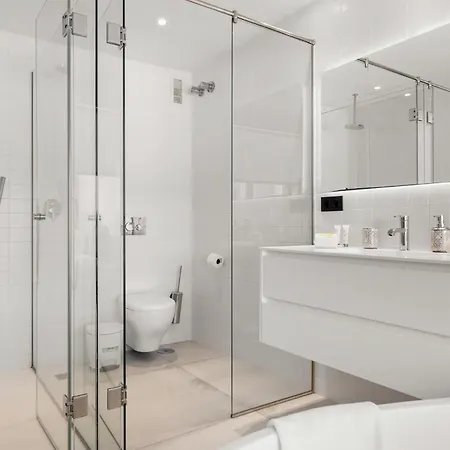 Vivi Homes -villa Carat Pool, Cinema, Golf & Terrace ヴィラ *