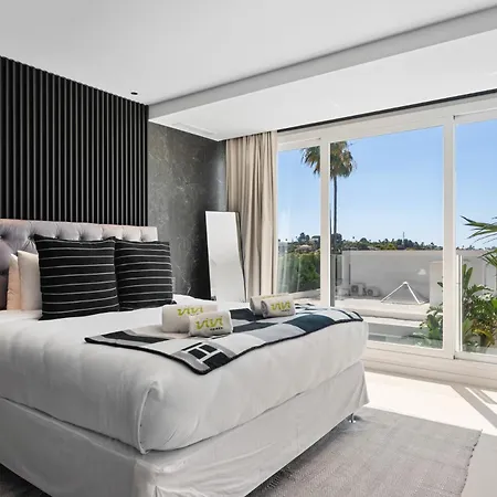 Vivi Homes -villa Carat Pool, Cinema, Golf & Terrace Villa