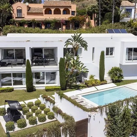 Vivi Homes -villa Carat Pool, Cinema, Golf & Terrace