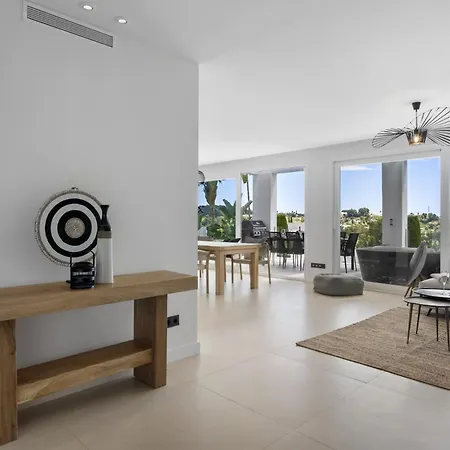 Vivi Homes -villa Carat Pool, Cinema, Golf & Terrace *