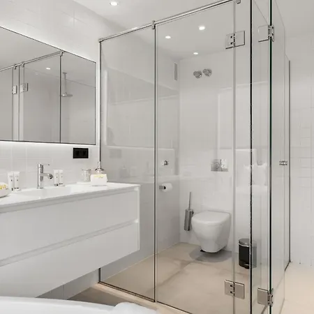 Villa Vivi Homes -villa Carat Pool, Cinema, Golf & Terrace Estepona