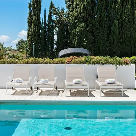 Vivi Homes -villa Carat Pool, Cinema, Golf & Terrace * Estepona